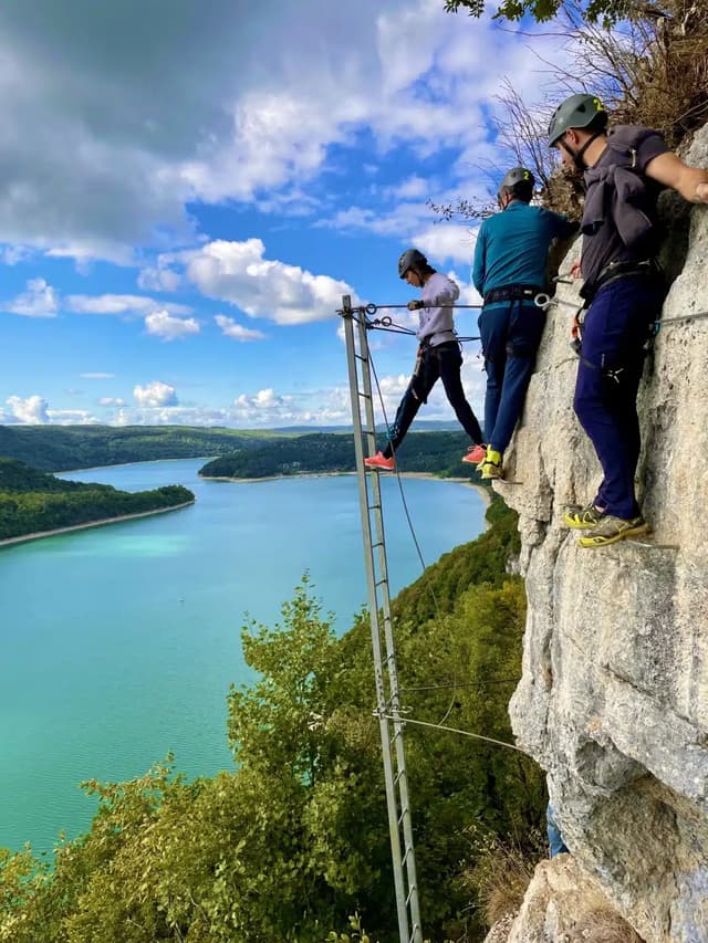 Canyoning dans le Jura Semine